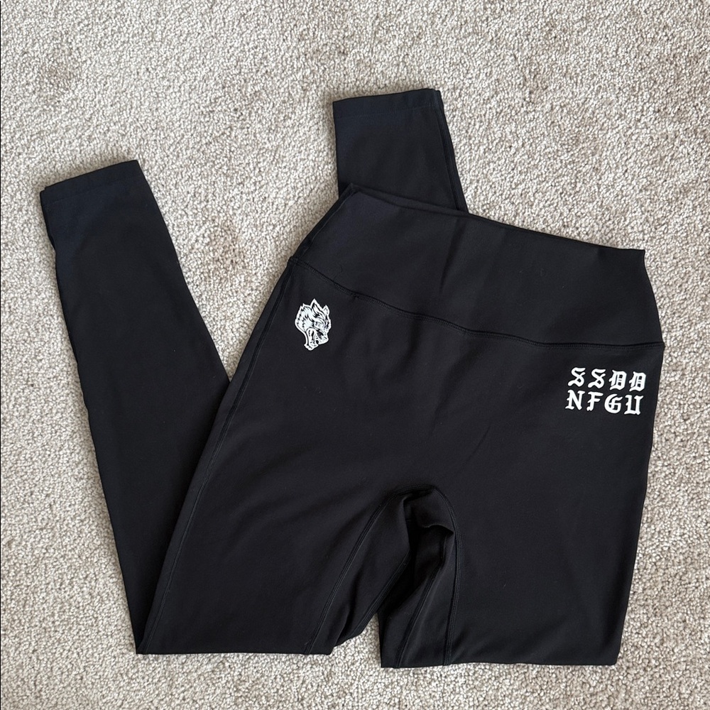 Darc Sport Wolves Black White Seamless Gym Workout Leggings